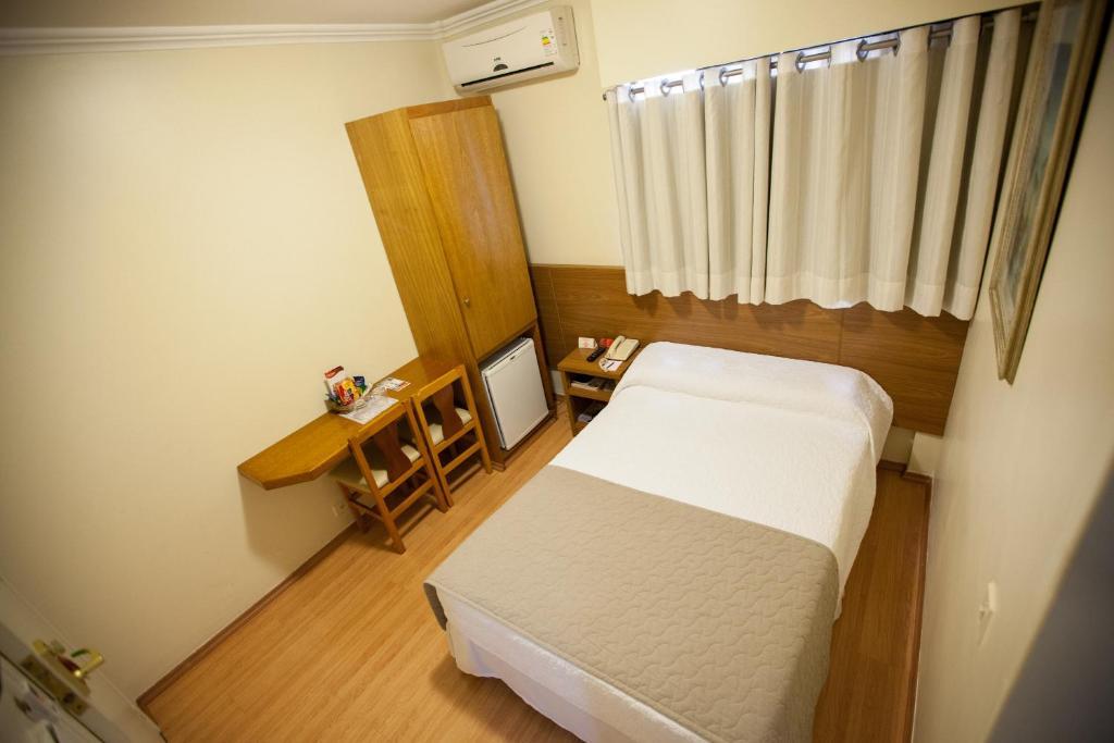 Hotel Rafain Centro Фос-ду-Игуасу Экстерьер фото