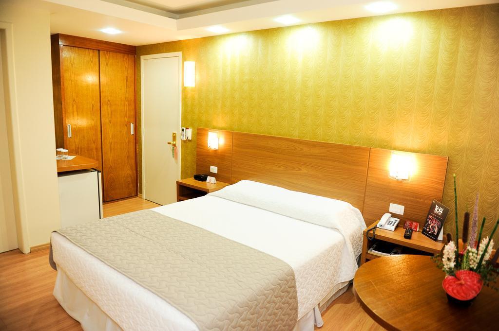 Hotel Rafain Centro Фос-ду-Игуасу Экстерьер фото